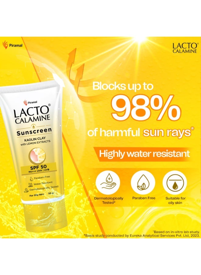 لاكتو كلامين واقي الشمس لاكتو كالامين بعامل حماية SPF 50 | 50 غرام | حماية PA+++ للبشرة الدهنية | حماية من أشعة UVA وUVB | مقاوم للماء ولا يترك أثرًا أبيض | يحتوي على طين الكاولين وفيتامين E وخلاصة الليمون | خالٍ من البارابين (عبوة من 3 قطع) - Image 3